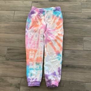 BFFs and babes tie-dye sweatpants